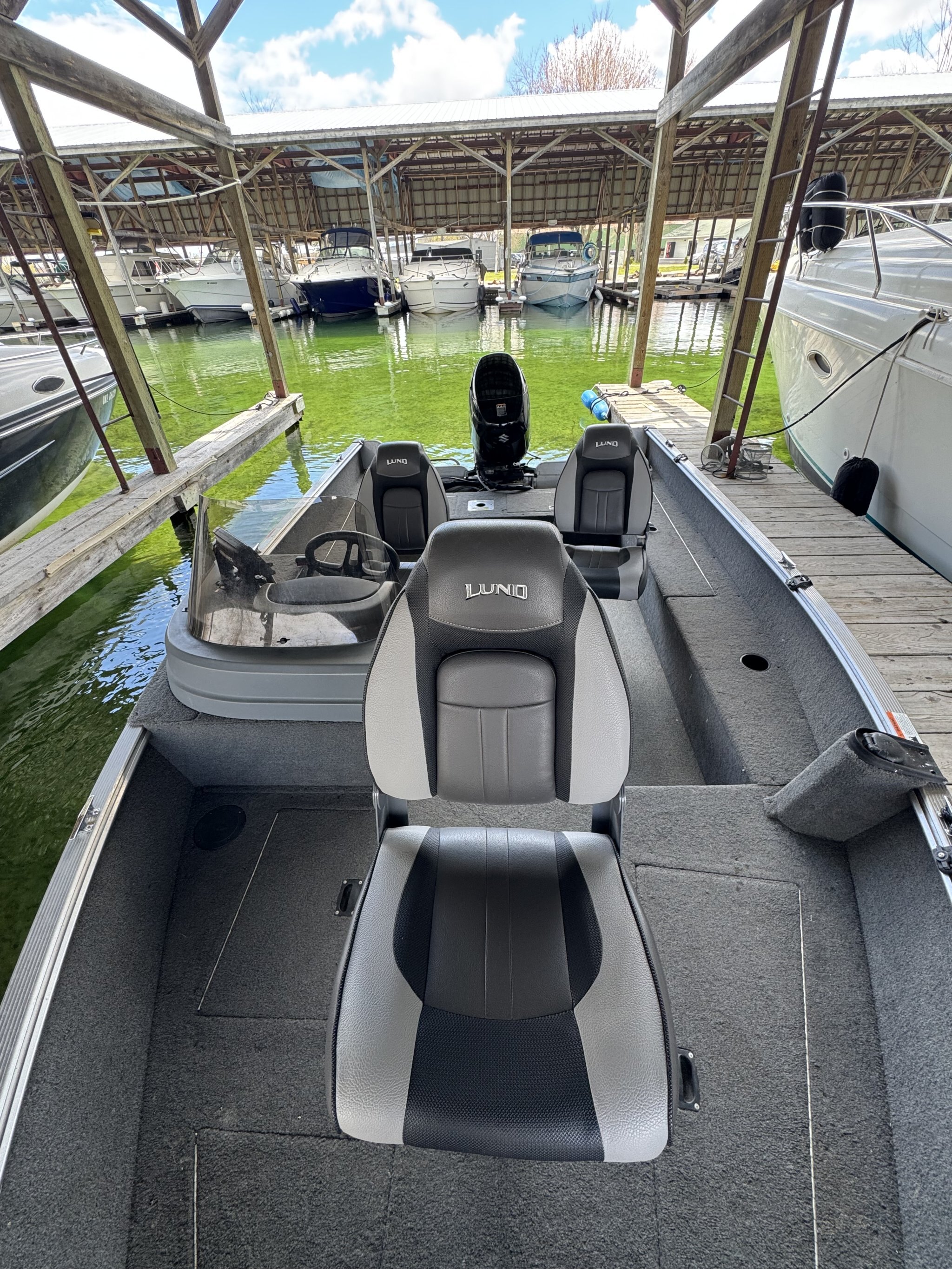 2008 Larson 310 Cabrio