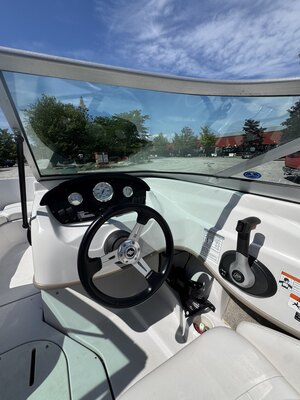 2012 Four Winns H180