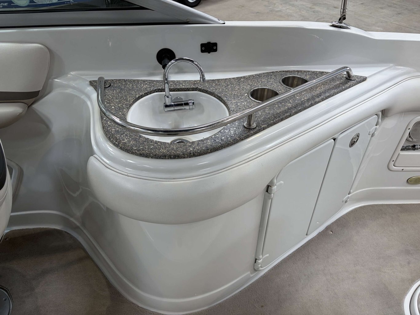 2007 Crownline 252 EX $94/week Endless Summer Fun!