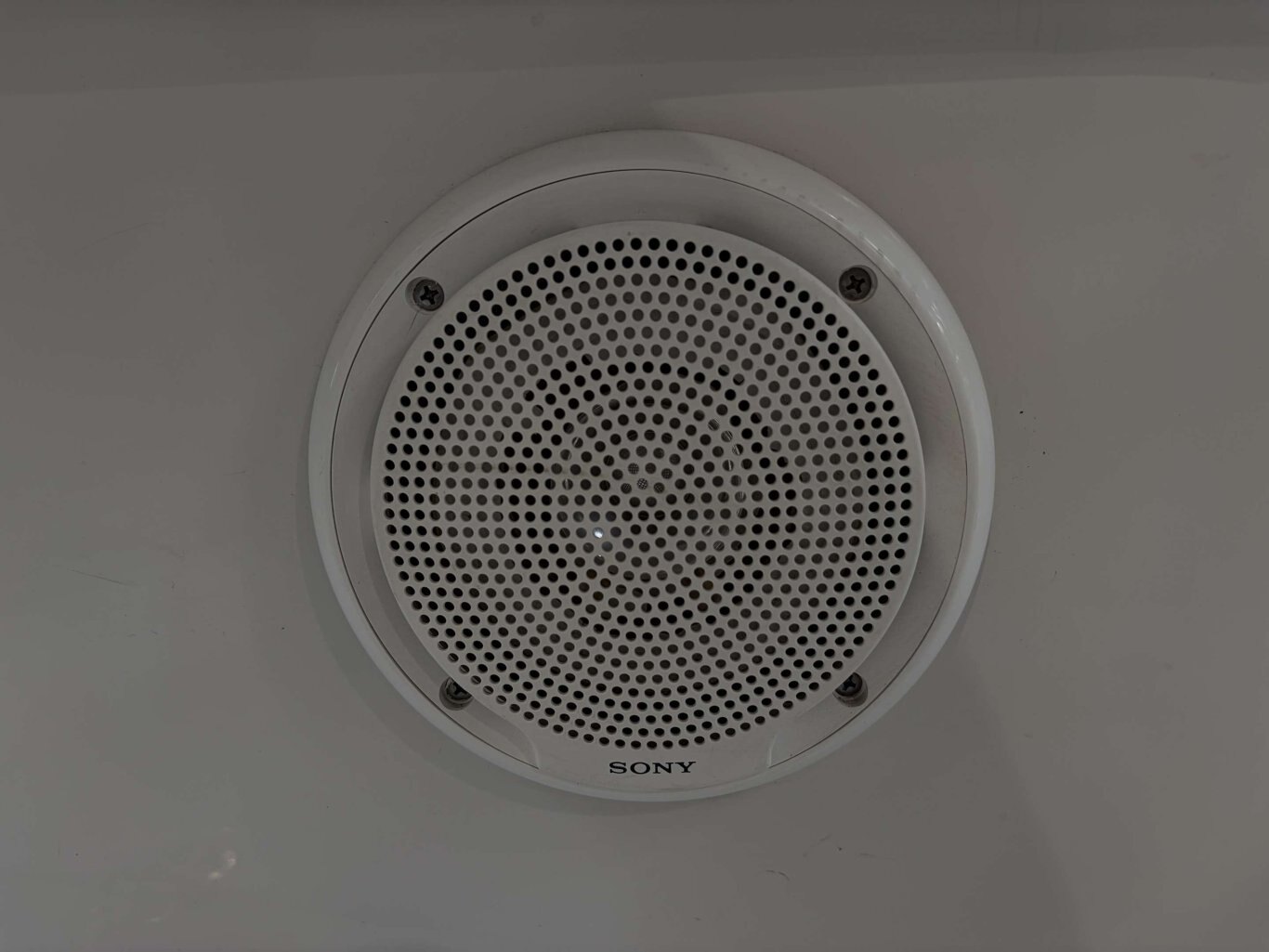 2007 Crownline 252 EX $94/week Endless Summer Fun!