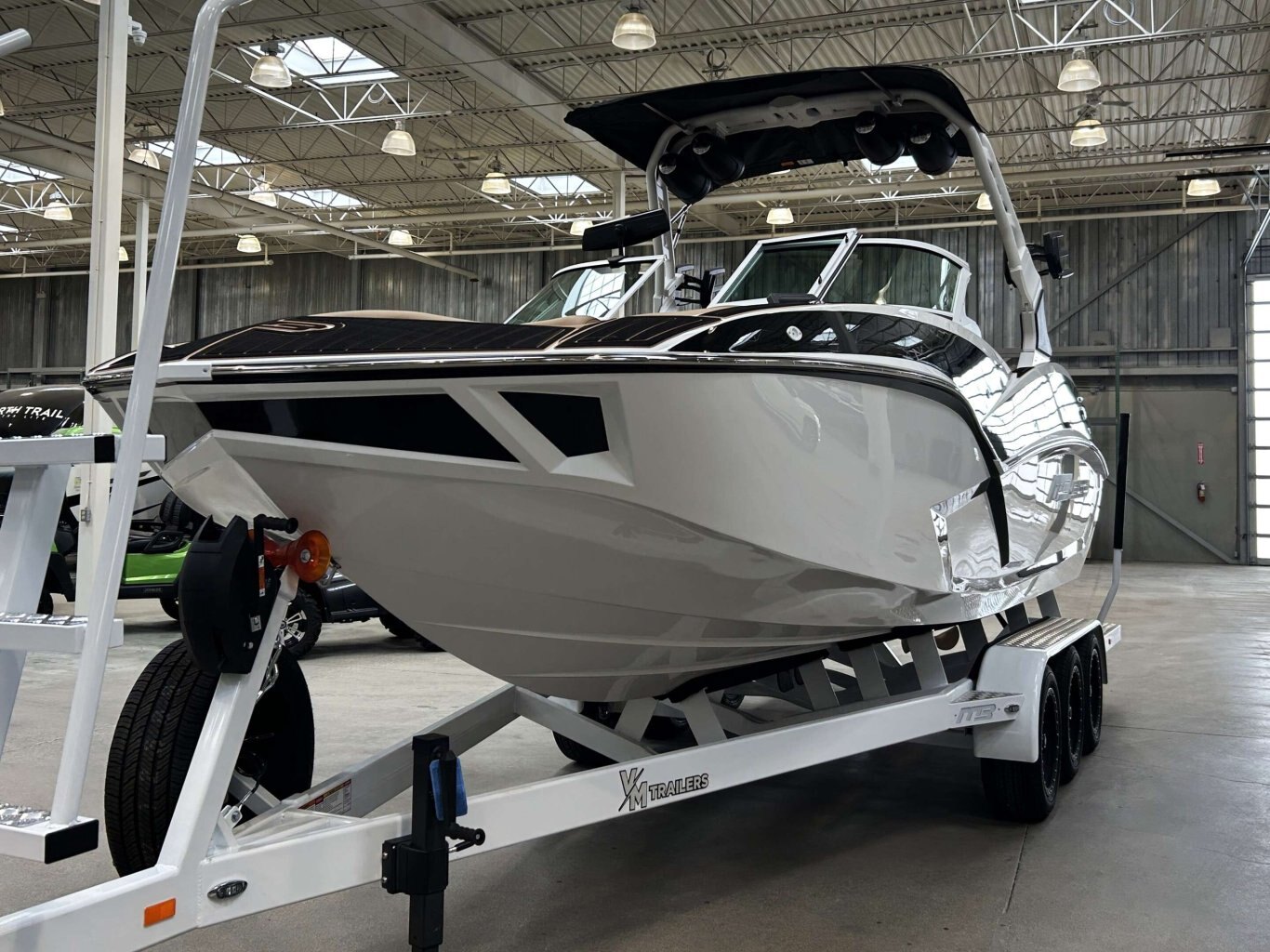 2025 MB Sports B52 25 ALPHA $324/week Ultimate Exceptional Surf!