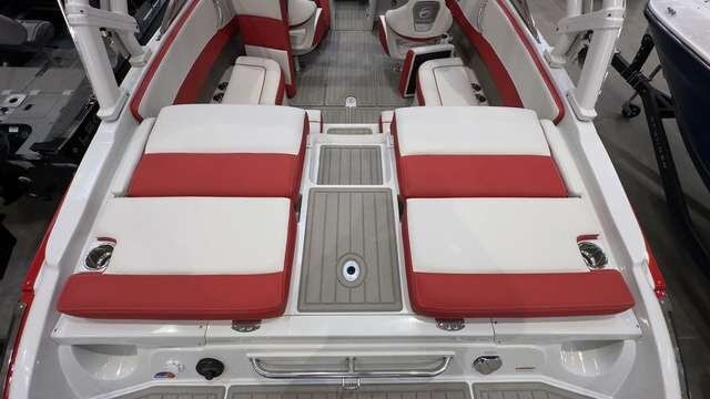 2021 Crownline 240 SS Surf $168/week Enjoy Lake Days Now!