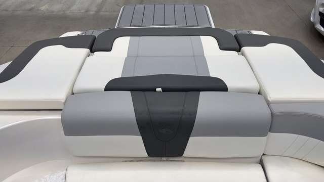 2022 Chaparral 23 SSI $227/week Premium Design, Peak Experience!