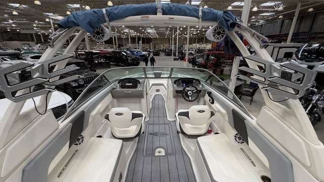 2022 Chaparral 23 SSI $227/week Premium Design, Peak Experience!