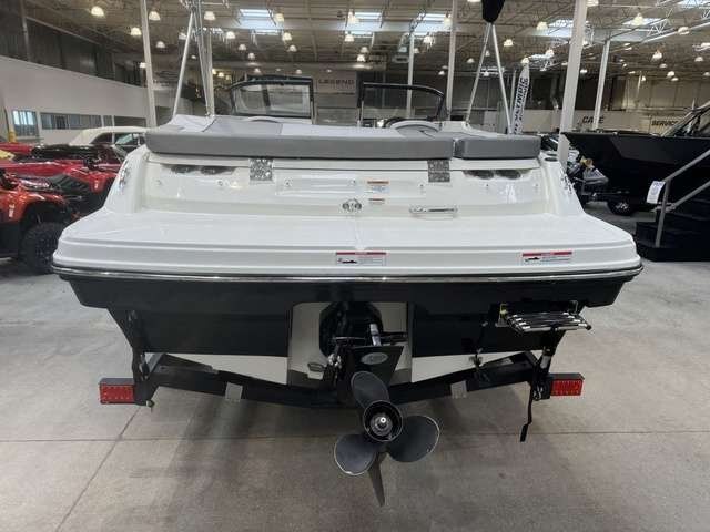 2023 Bayliner VR4 Bowrider Outboard $115/week Fun, Fast & Family Ready