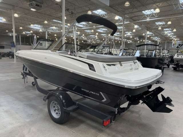 2023 Bayliner VR4 Bowrider Outboard $115/week Fun, Fast & Family Ready