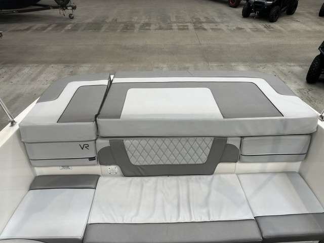 2023 Bayliner VR4 Bowrider Outboard $115/week Fun, Fast & Family Ready