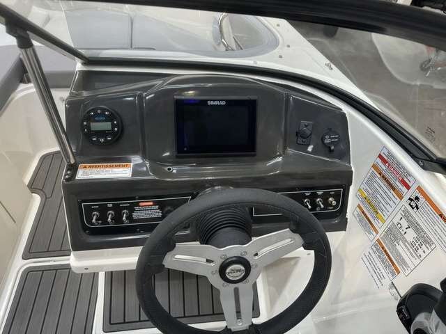 2023 Bayliner VR4 Bowrider Outboard $115/week Fun, Fast & Family Ready