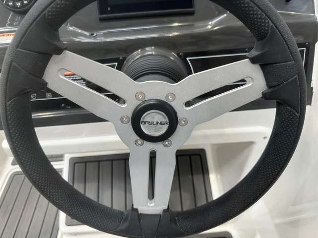 2023 Bayliner VR4 Bowrider Outboard $115/week Fun, Fast & Family Ready