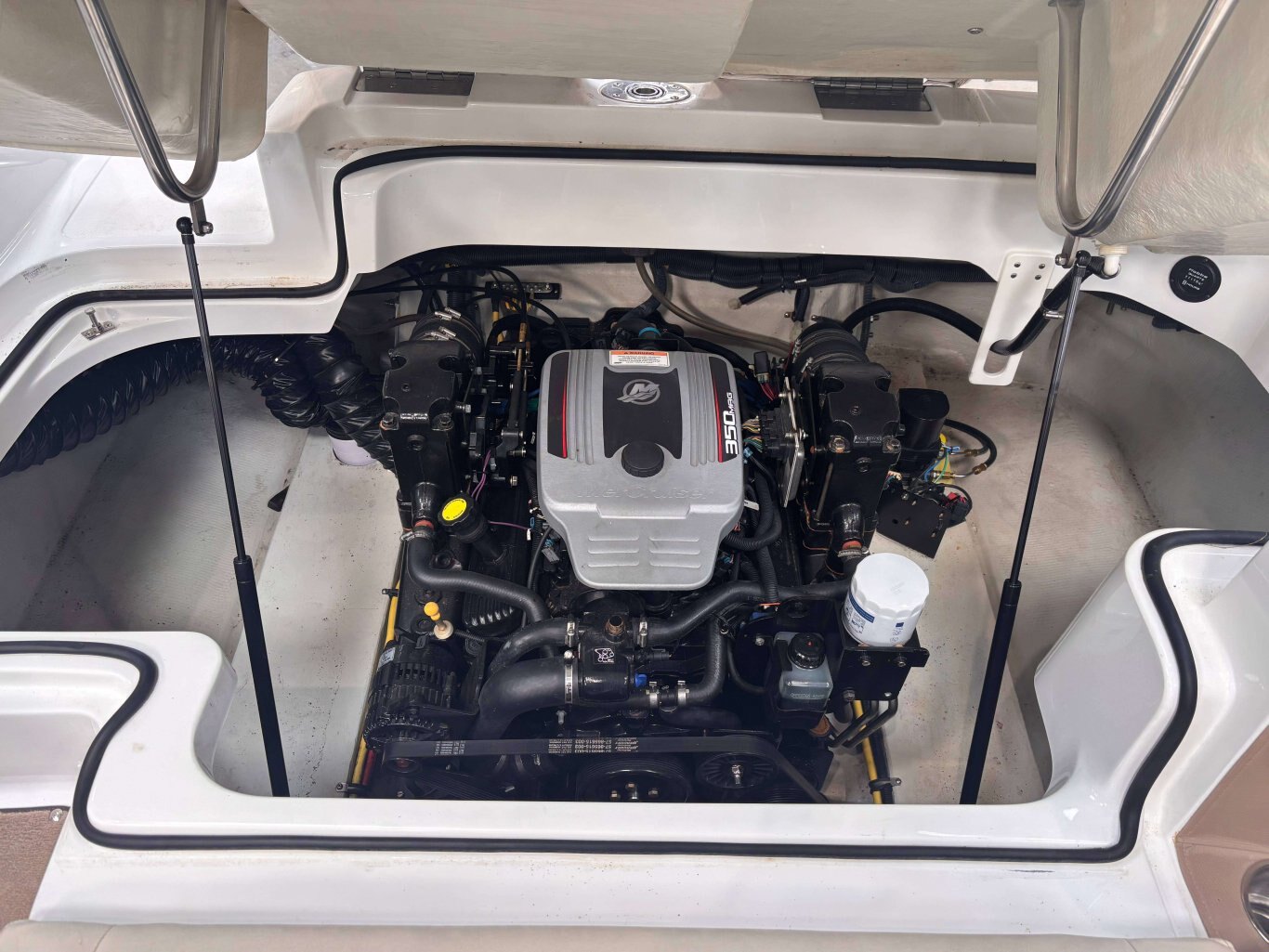 2009 Cobalt Boats 222 $167/WEEK! Enjoy Ultimate Summer Fun!