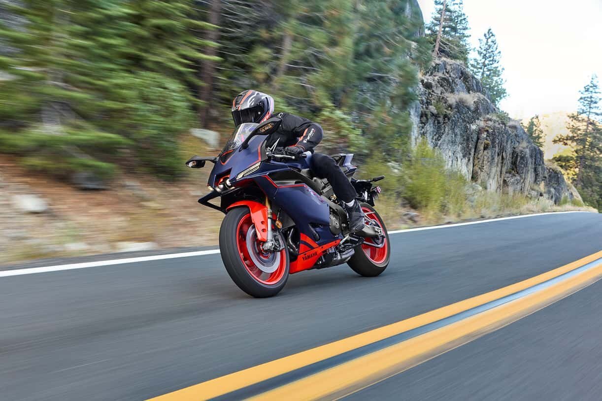 2027 Yamaha YZF R9 Raven