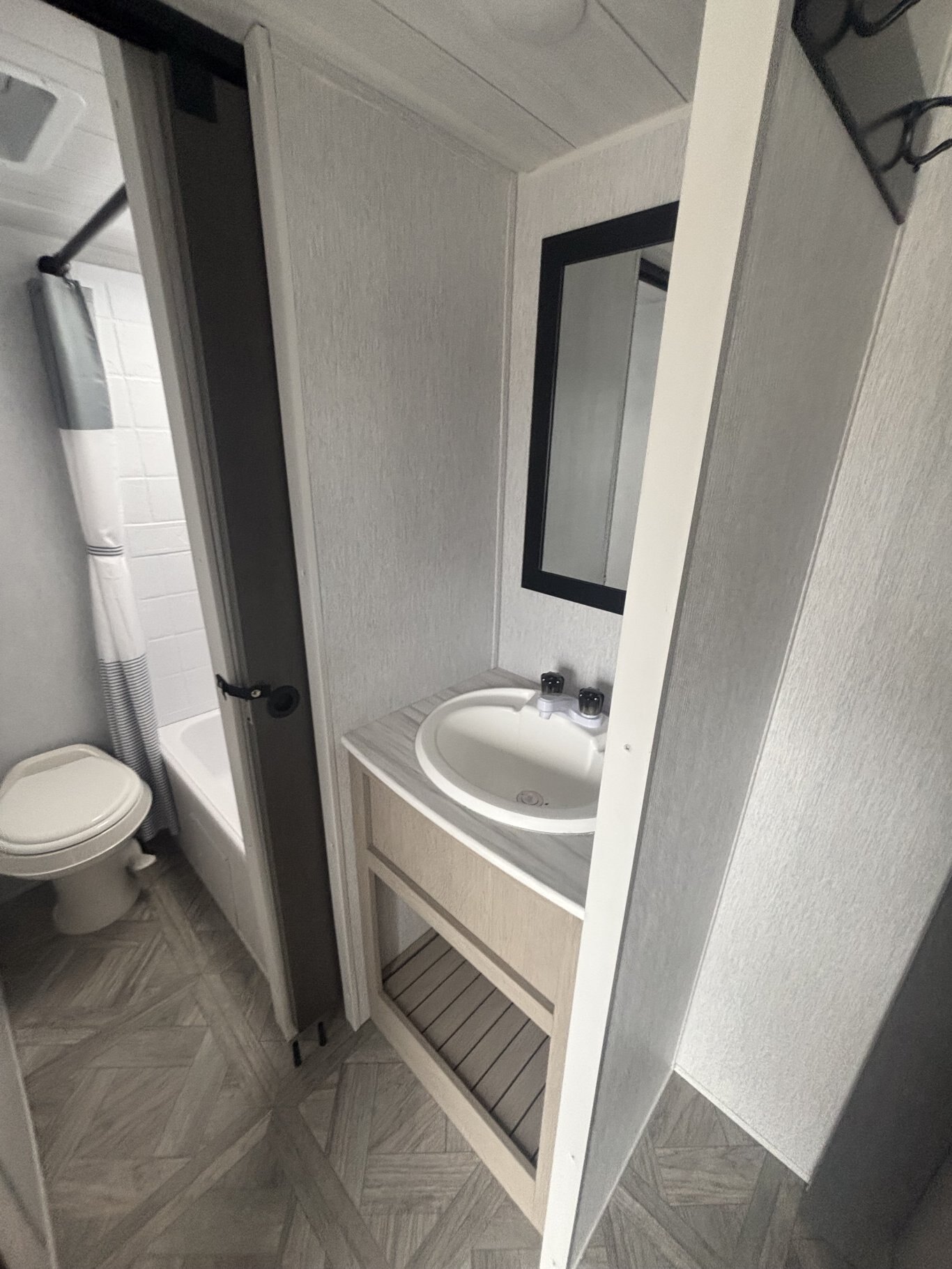 2024 SALEM CRUISE LITE