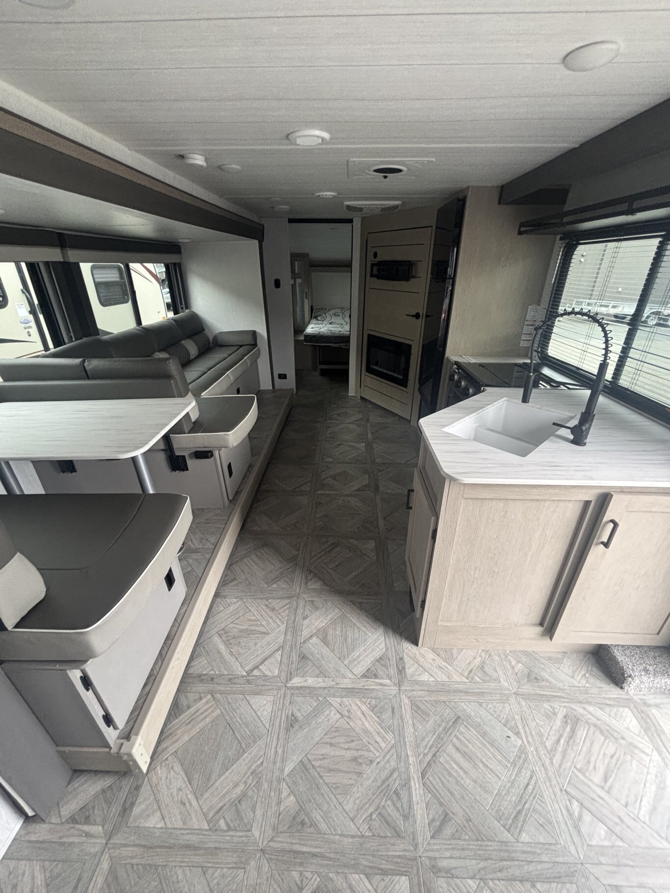 2024 SALEM CRUISE LITE