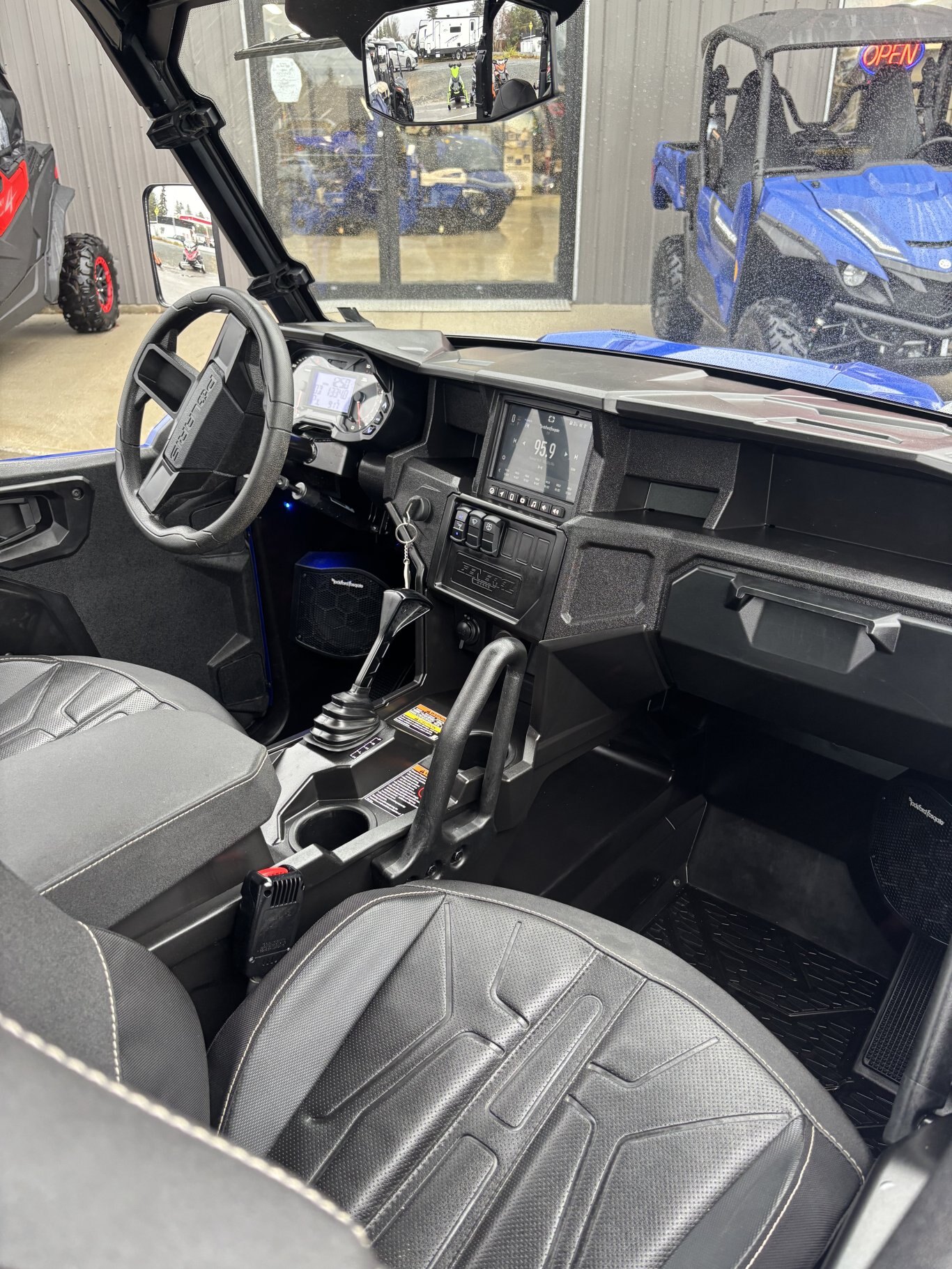 2024 POLARIS GENERAL 4 1000