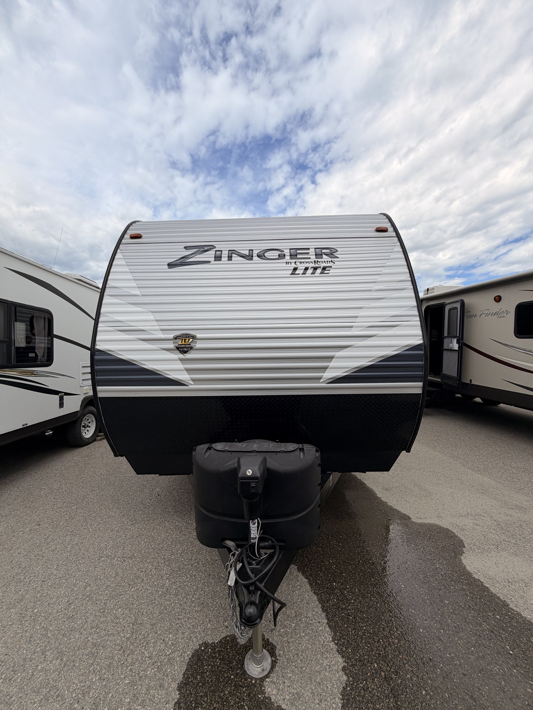 2020 CROSSROADS ZINGER LITE 270BH | 20U738A | Rae's Trailer