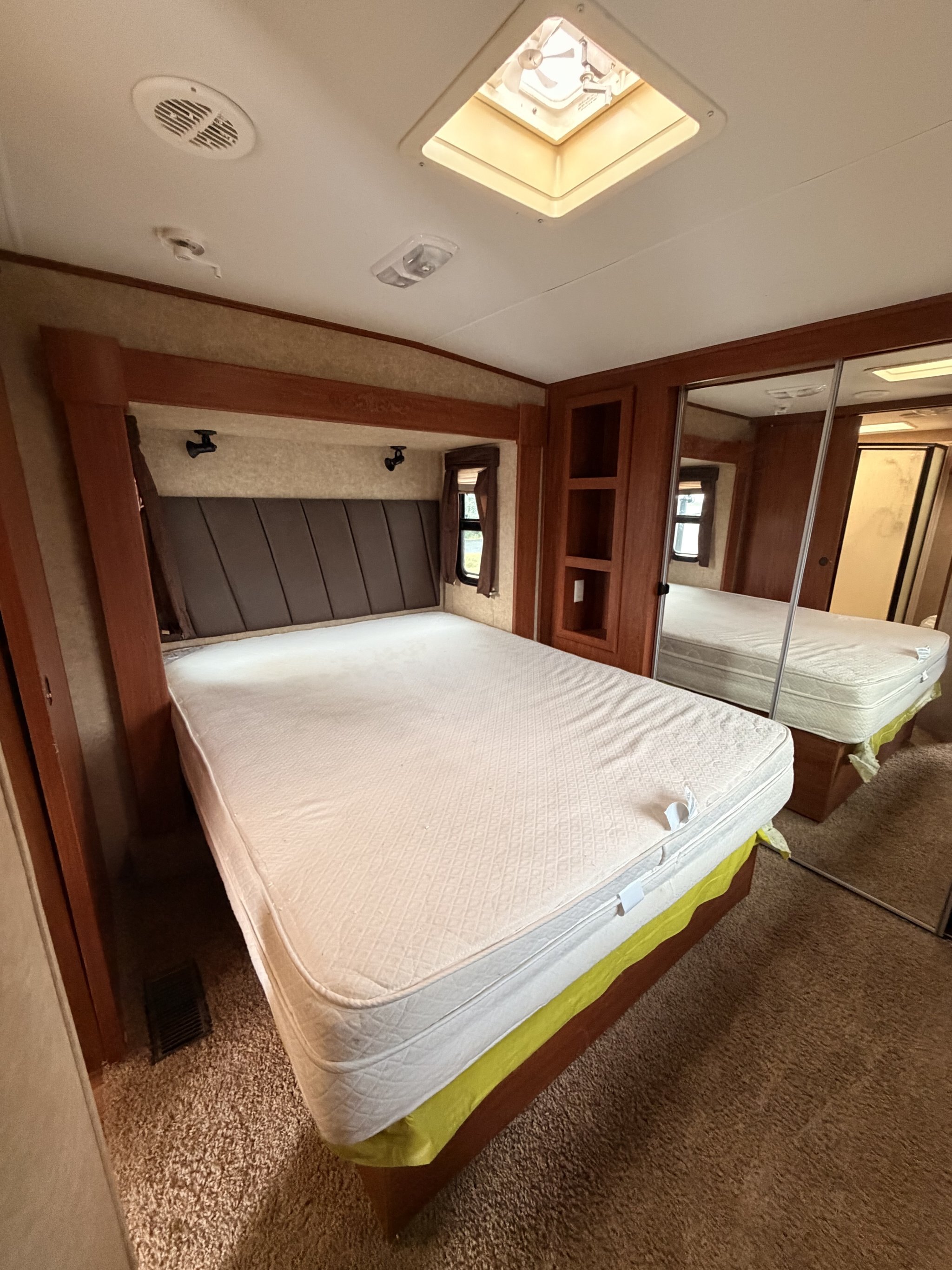 2011 HEARTLAND BIG COUNTRY 3250TS