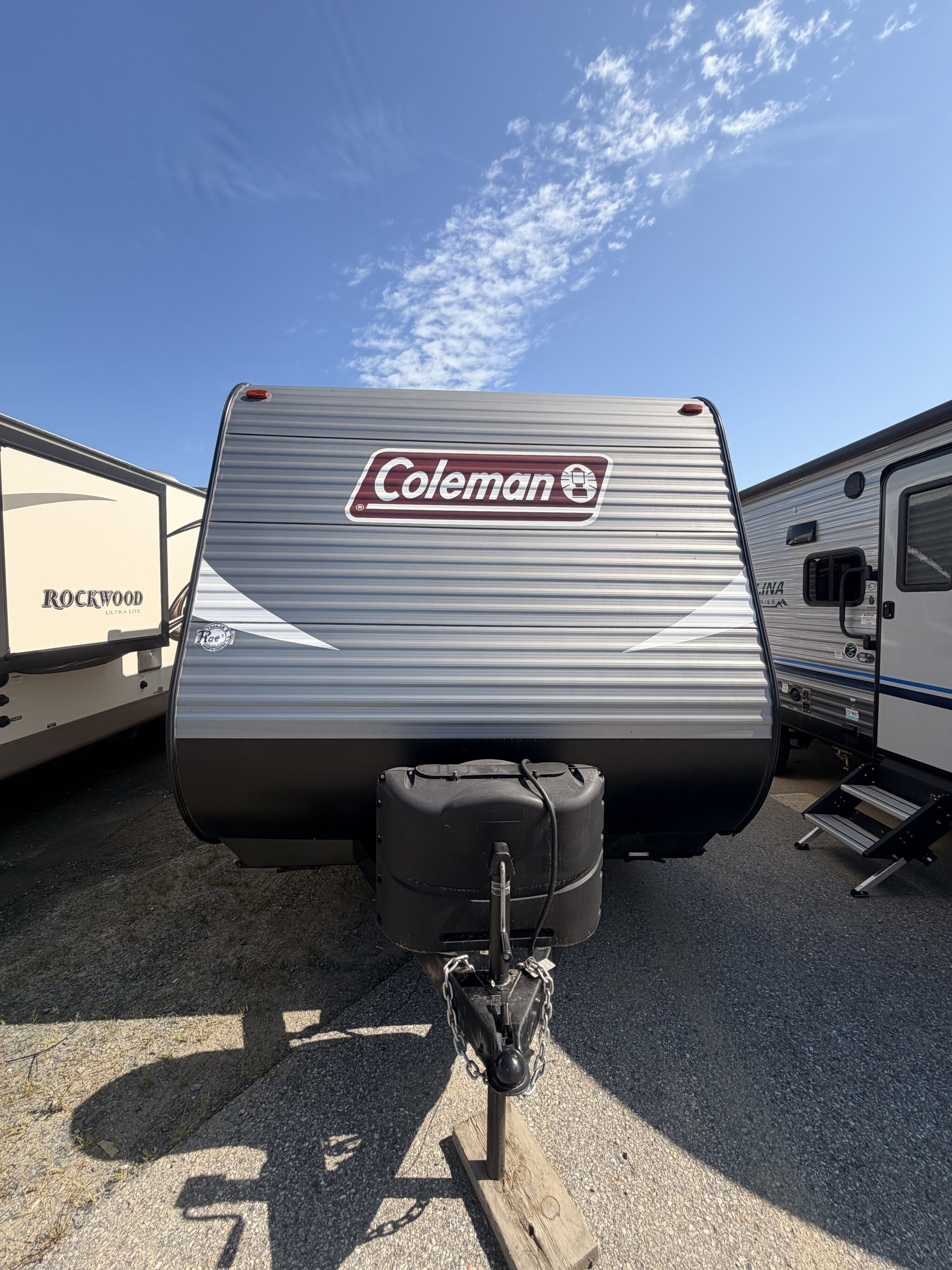 2018 DUTCHMEN COLEMEN LANTERN EDITION 215BH