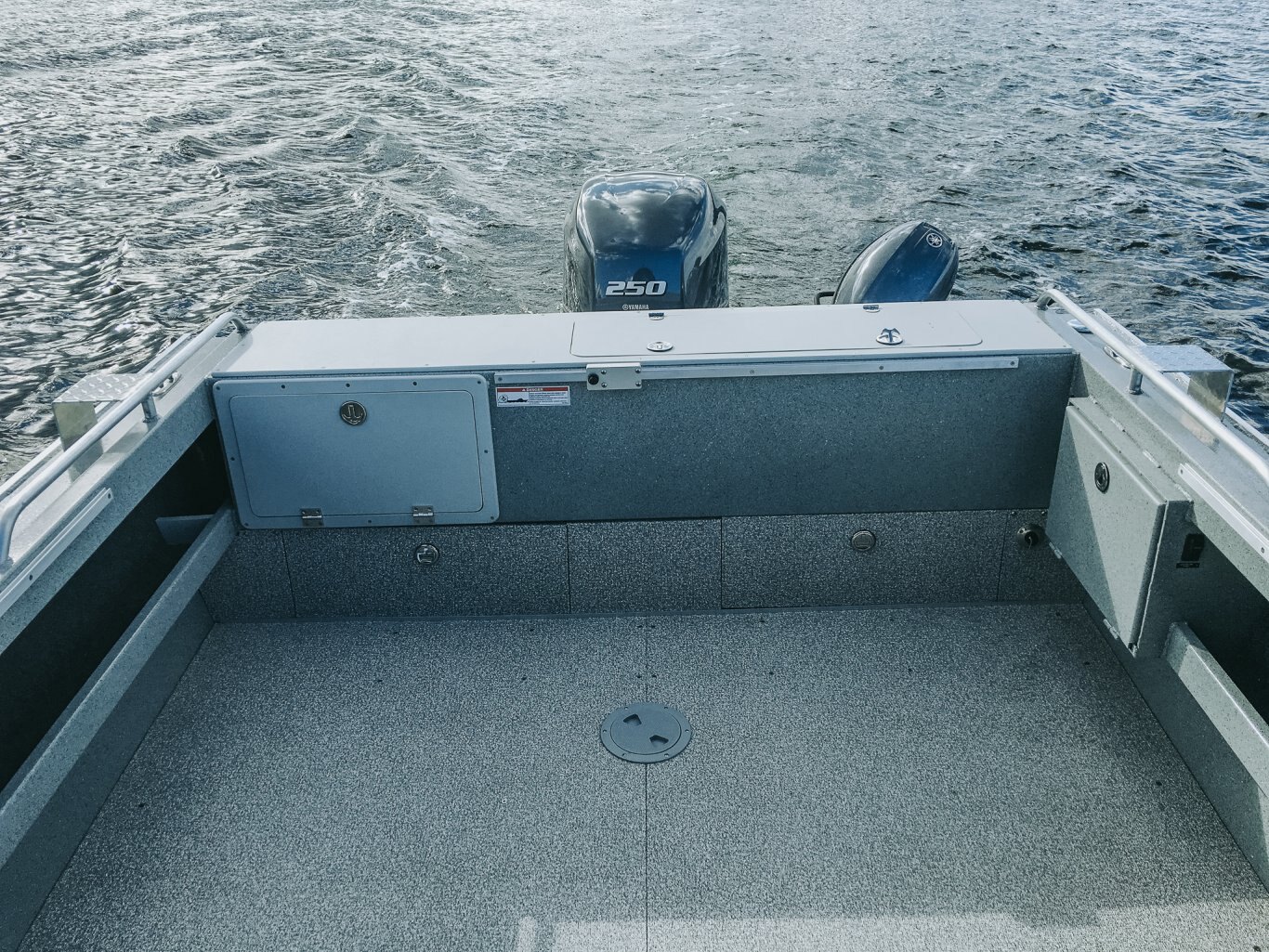 ALLIED BOATS — WARHAWK P23