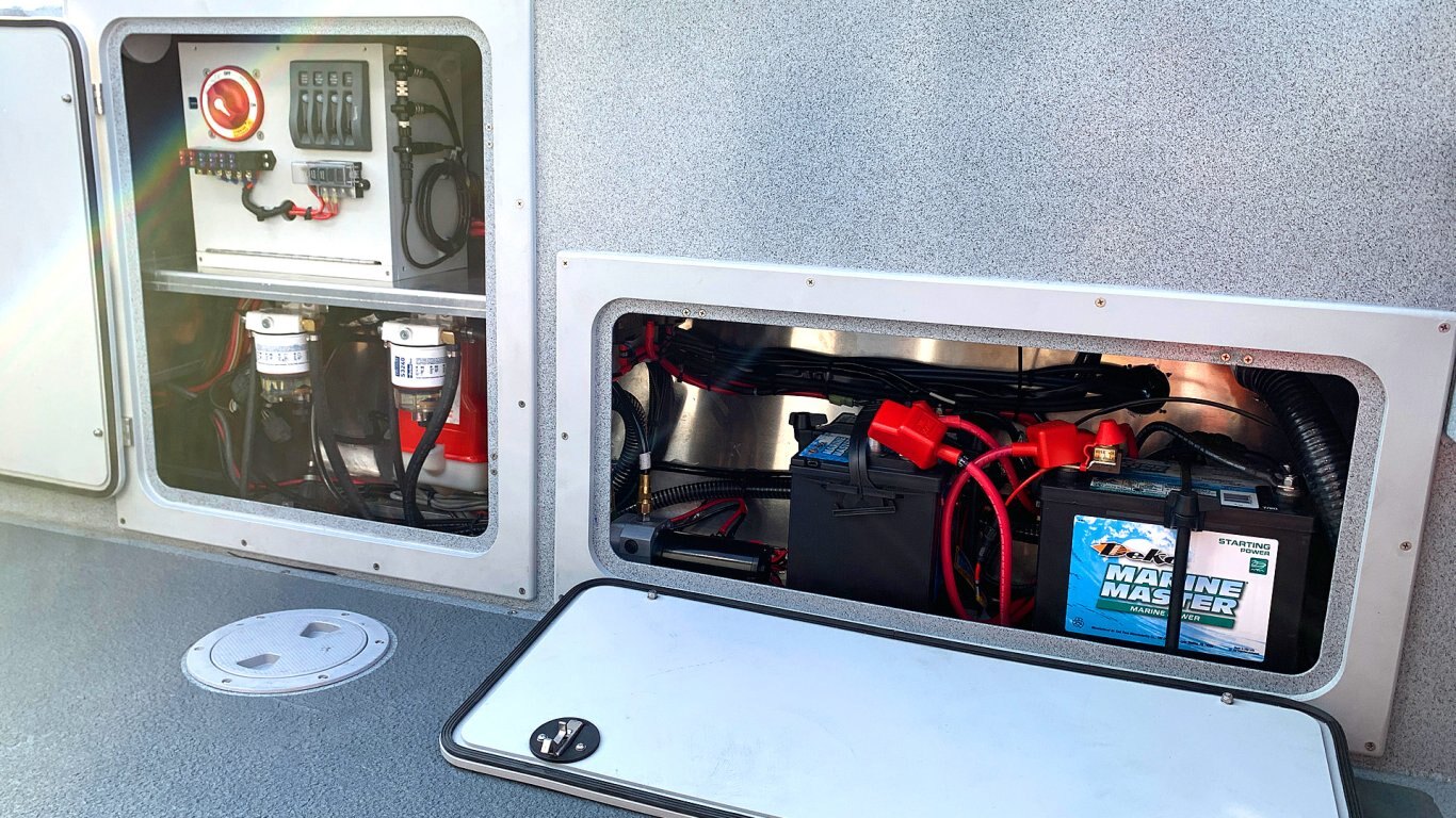 ALLIED BOATS — DOMINATOR 28