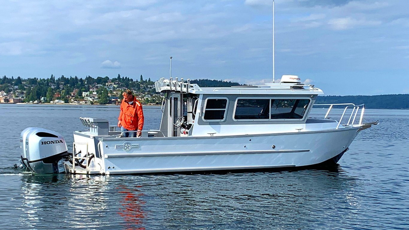 ALLIED BOATS — DOMINATOR 28