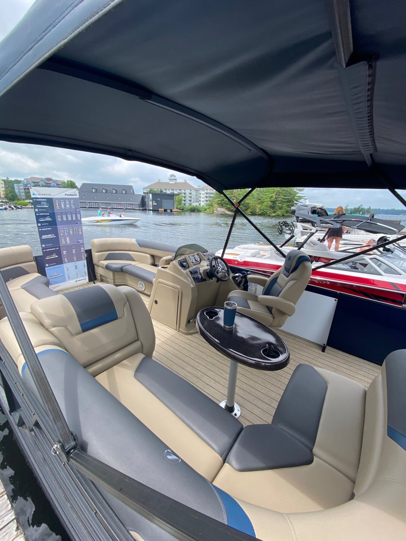 2023 Legend E Series 21 Cruise (Blue)