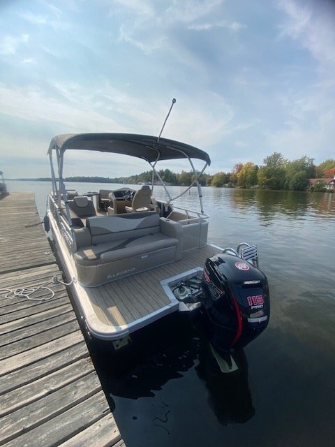 2022 Legend Q Series Cottage 21 (Black)