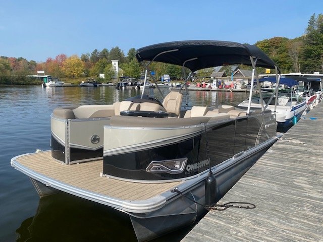 2022 Legend Q Series Cottage 21 (Black)