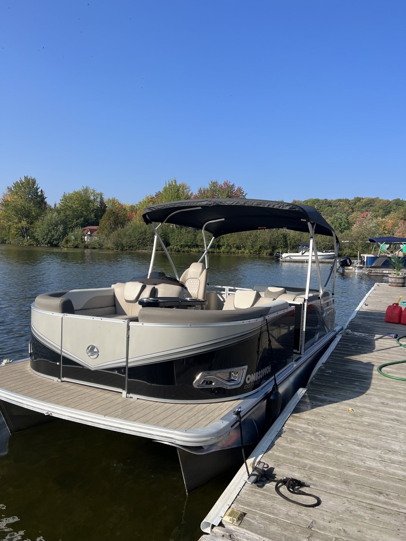 2022 Legend Q Series Cottage 21 (Black)