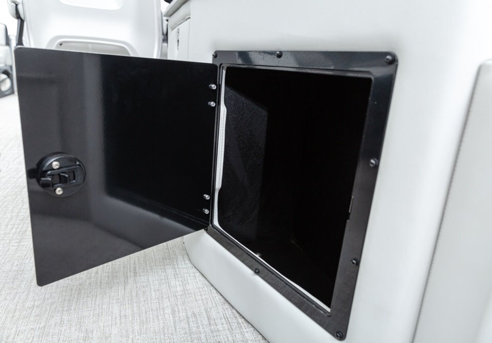 2026 Legend Q 21 RSS 2 Tube Packages White