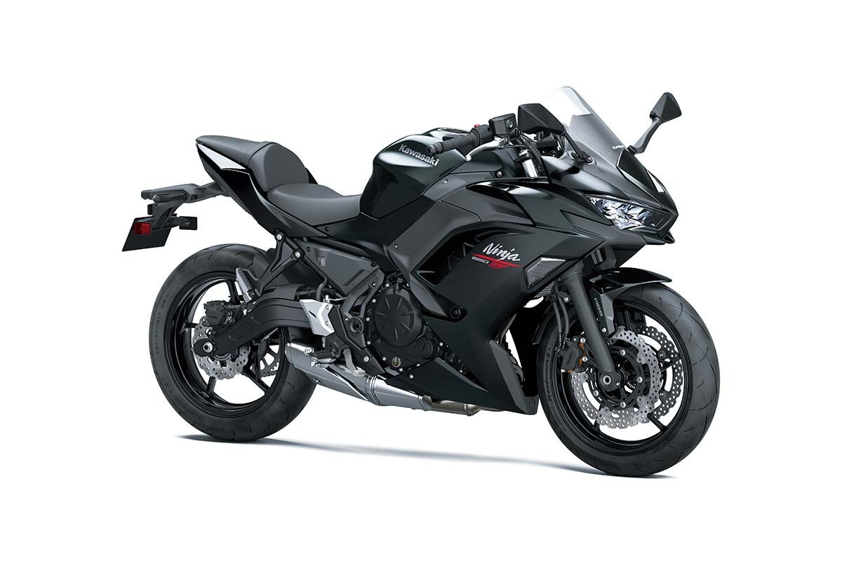 2026 Kawasaki NINJA 650 Metallic Flat Spark Black / Metallic Carbon Gray