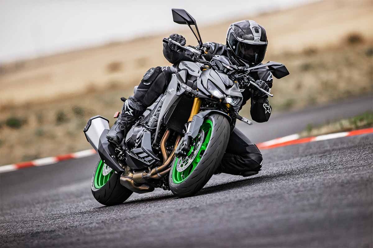 2026 Kawasaki Z1100 SE