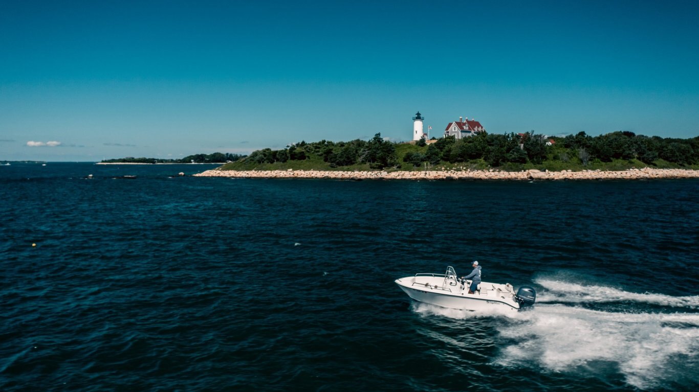 2026 EdgeWater 170CC Outrider Series