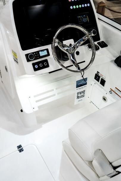 2026 EdgeWater 248CX Crossover Series