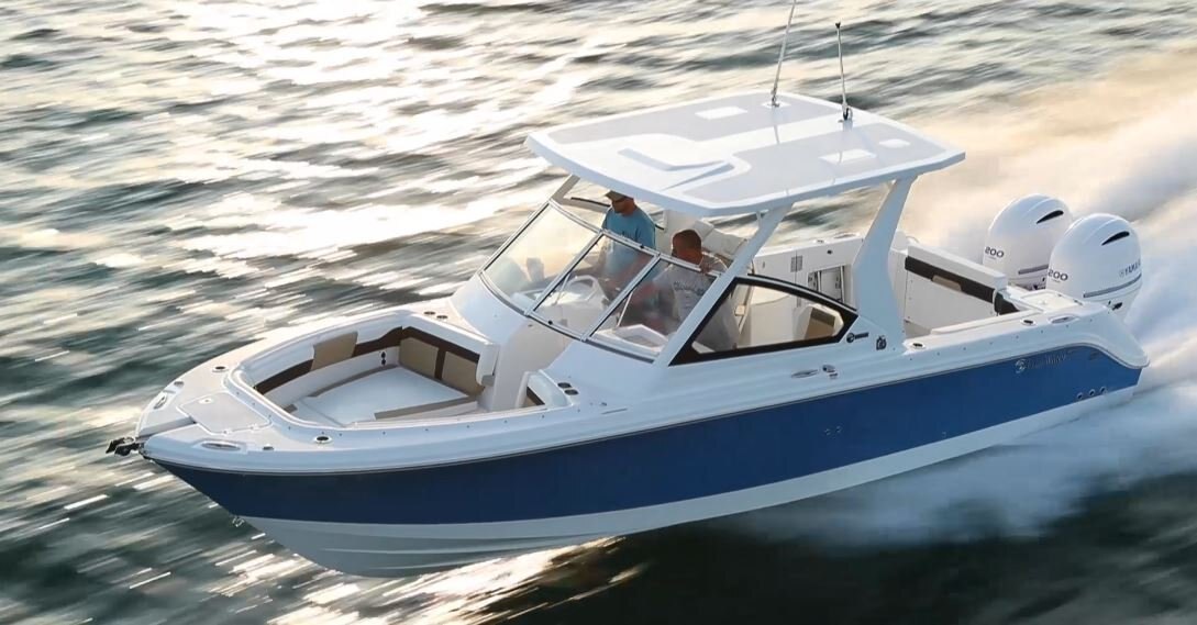 2026 EdgeWater 262CX Crossover Series