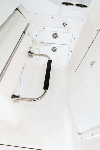 2026 EdgeWater 280CX Crossover Series