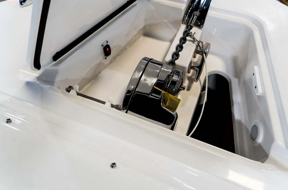 2026 EdgeWater 280CX Crossover Series