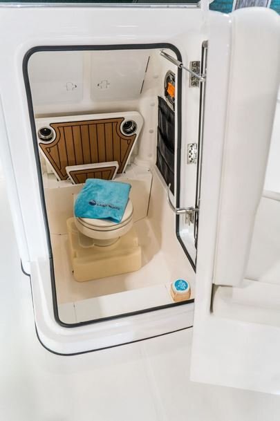 2026 EdgeWater 230CC Center Console Series