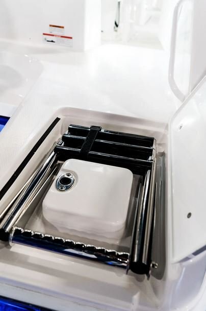 2026 EdgeWater 230CC Center Console Series