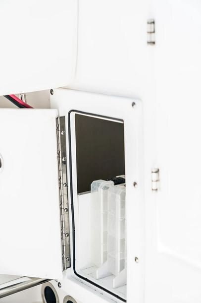 2026 EdgeWater 325CC Center Console Series