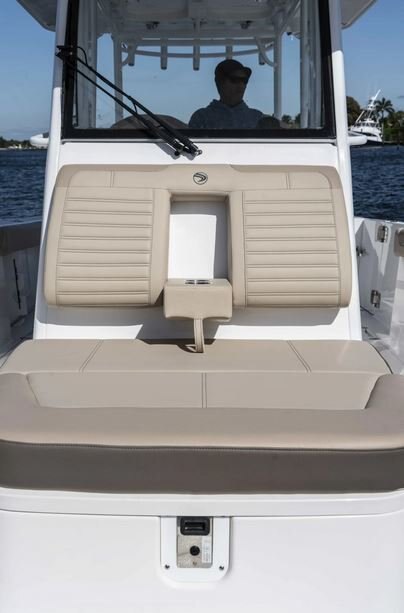 2026 EdgeWater 340CC Center Console Series