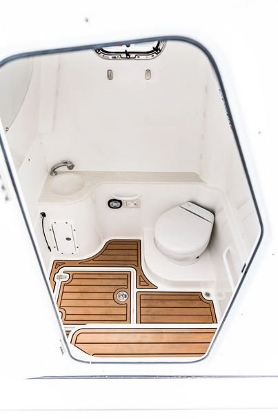 2026 EdgeWater 340CC Center Console Series