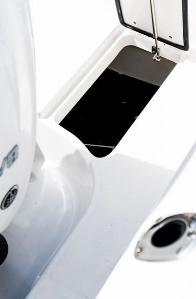 2026 EdgeWater 340CC Center Console Series