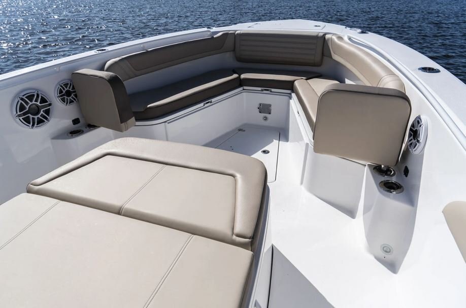 2026 EdgeWater 340CC Center Console Series