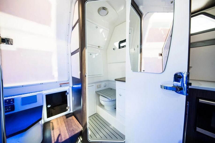 2026 EdgeWater 370CC Center Console Series