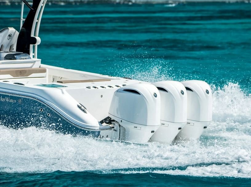 2026 EdgeWater 370CC Center Console Series