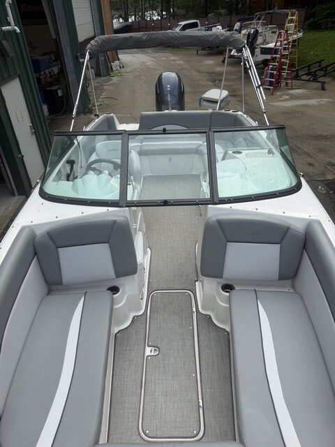 2022 NauticStar 223DC