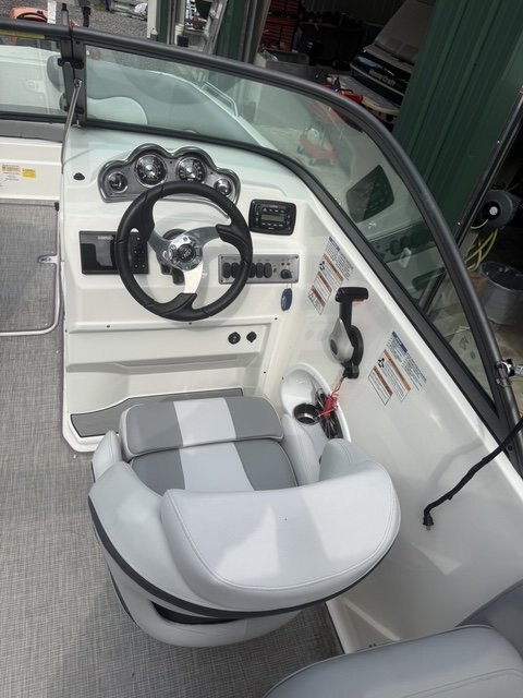 2022 NauticStar 223DC