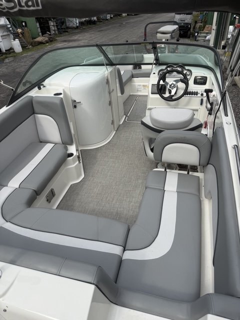 2022 NauticStar 223DC