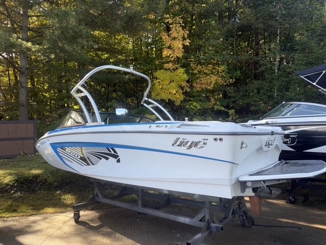 2012 Tige R20
