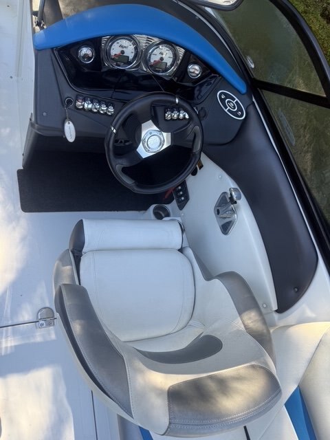 2012 Tige R20